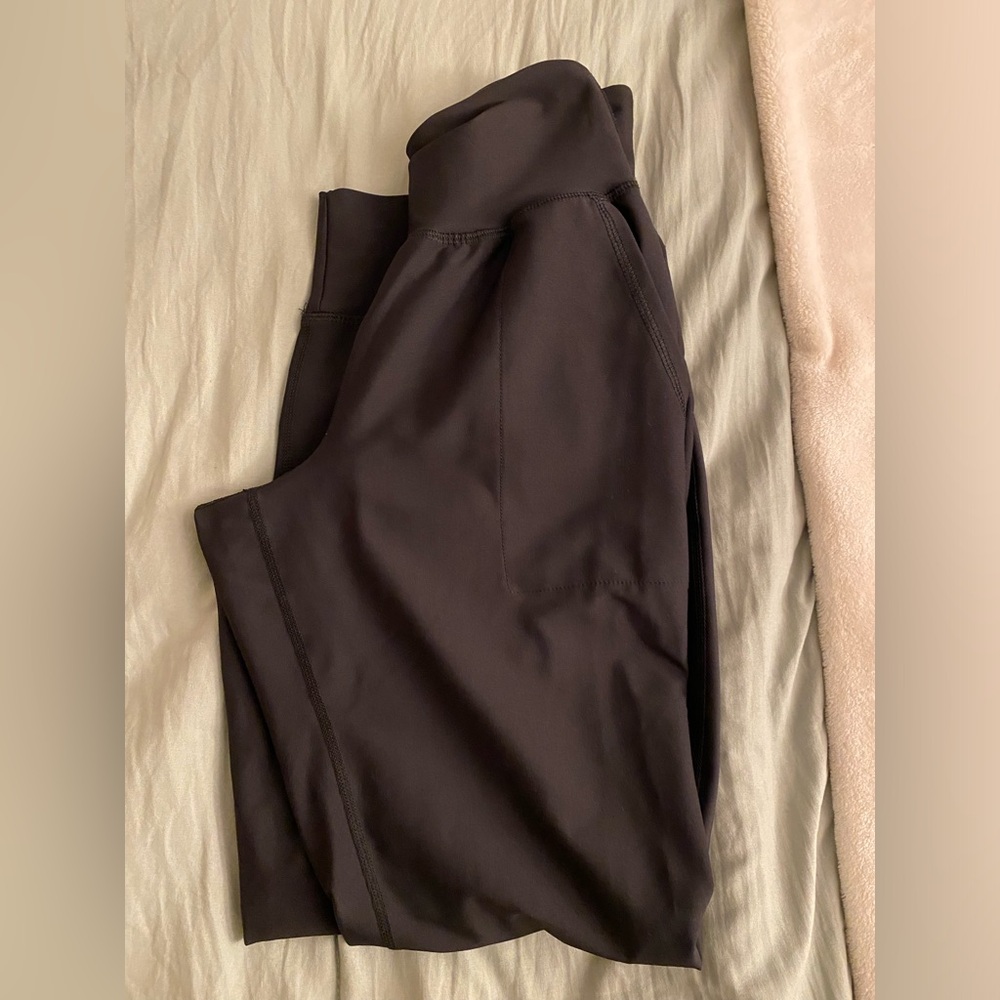 Old Navy Powersoft High Rise Jogger Pants - Picture 6 of 6